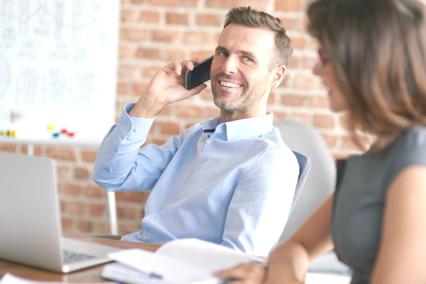 Interface de planification budgétaire avec calendrier interactif